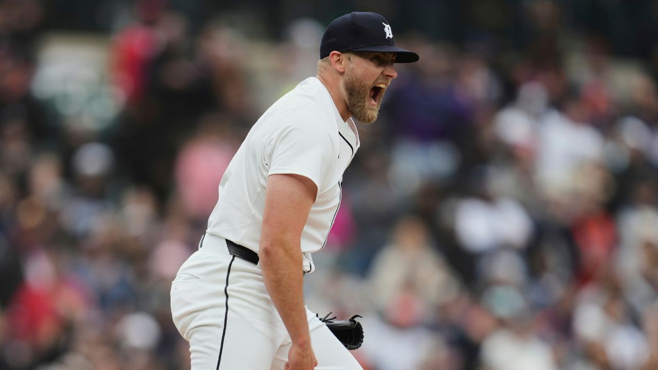 MLB Roundup: Tigers sweep Orioles in doubleheader