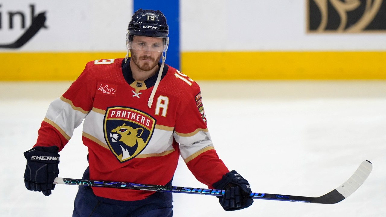 Panthers’ Tkachuk ejected from Game 3 for hit on Lightning’s Guentzel