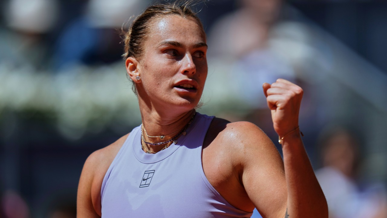 Top-ranked Sabalenka rallies past Mertens at Madrid Open