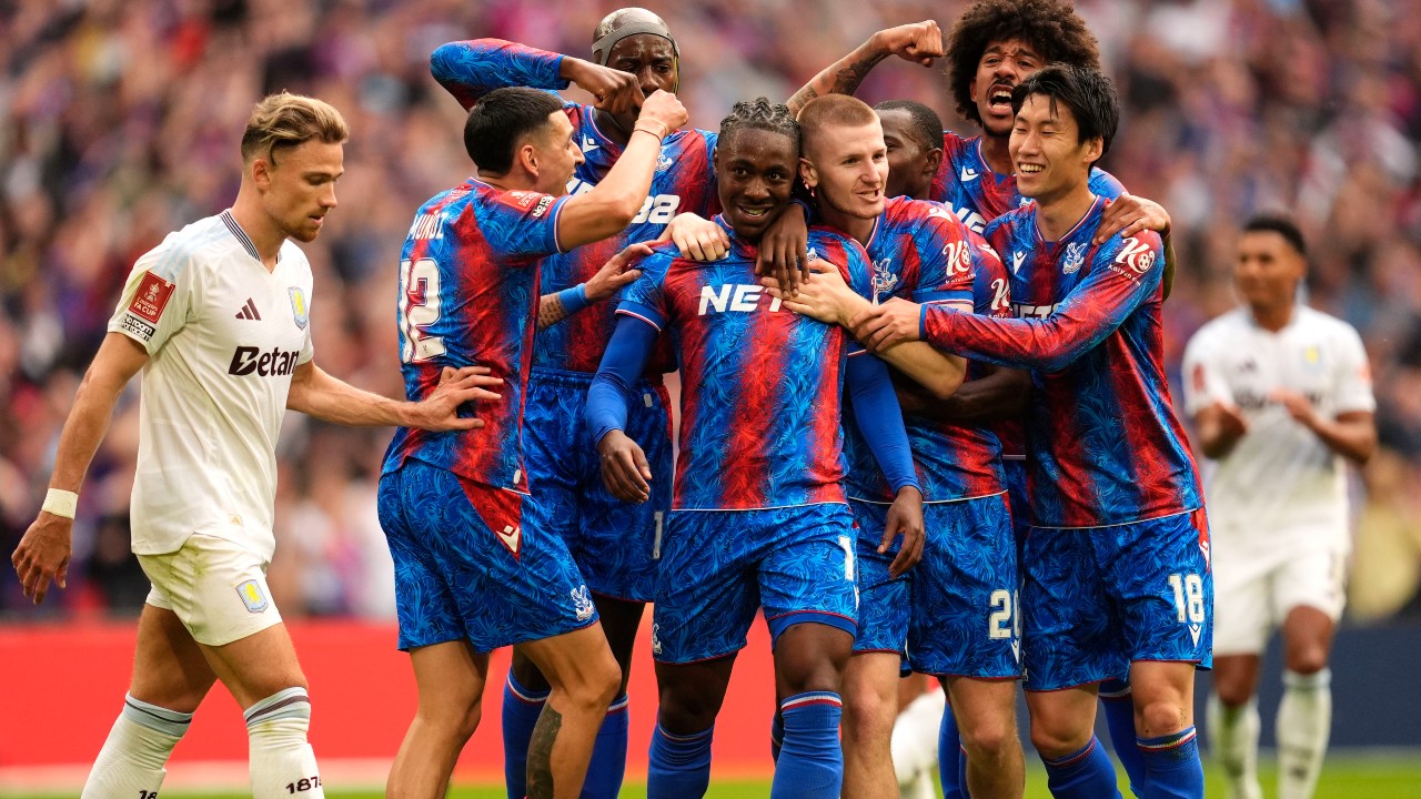 Crystal Palace reaches FA Cup final for after dismantling Aston Villa