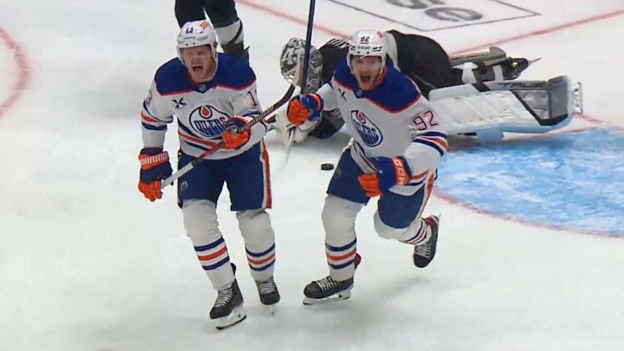 Oilers’ Janmark claps home a clutch rebound on the rush
