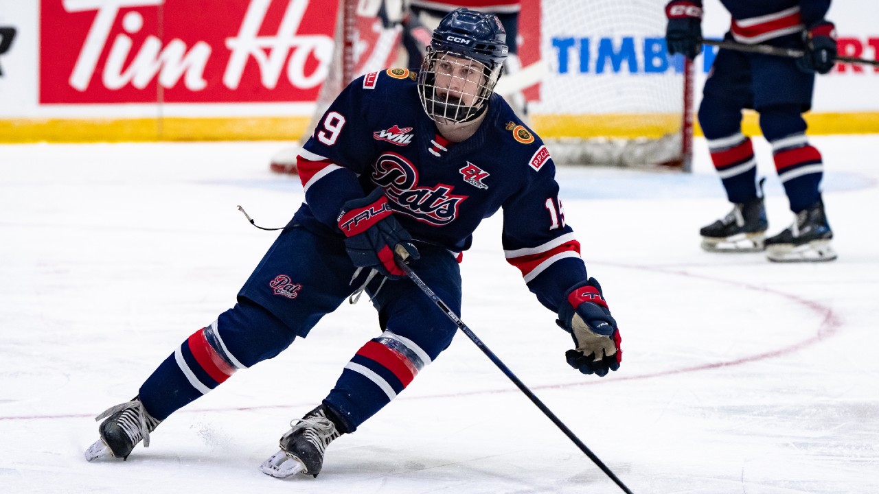 Teenage phenom Maddox Schultz lifts Regina to Telus Cup win