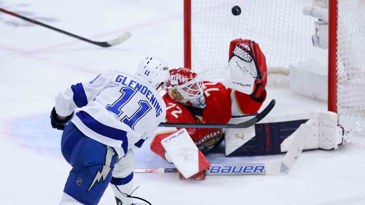 Takeaways: Golden Knights’ line shuffling pays off; Lightning have life