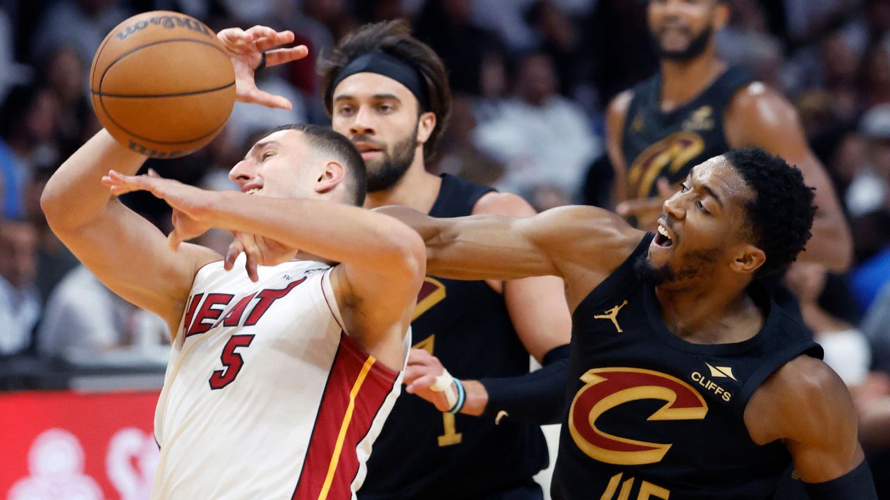 Cavaliers obliterate Heat to complete sweep, advance to second round