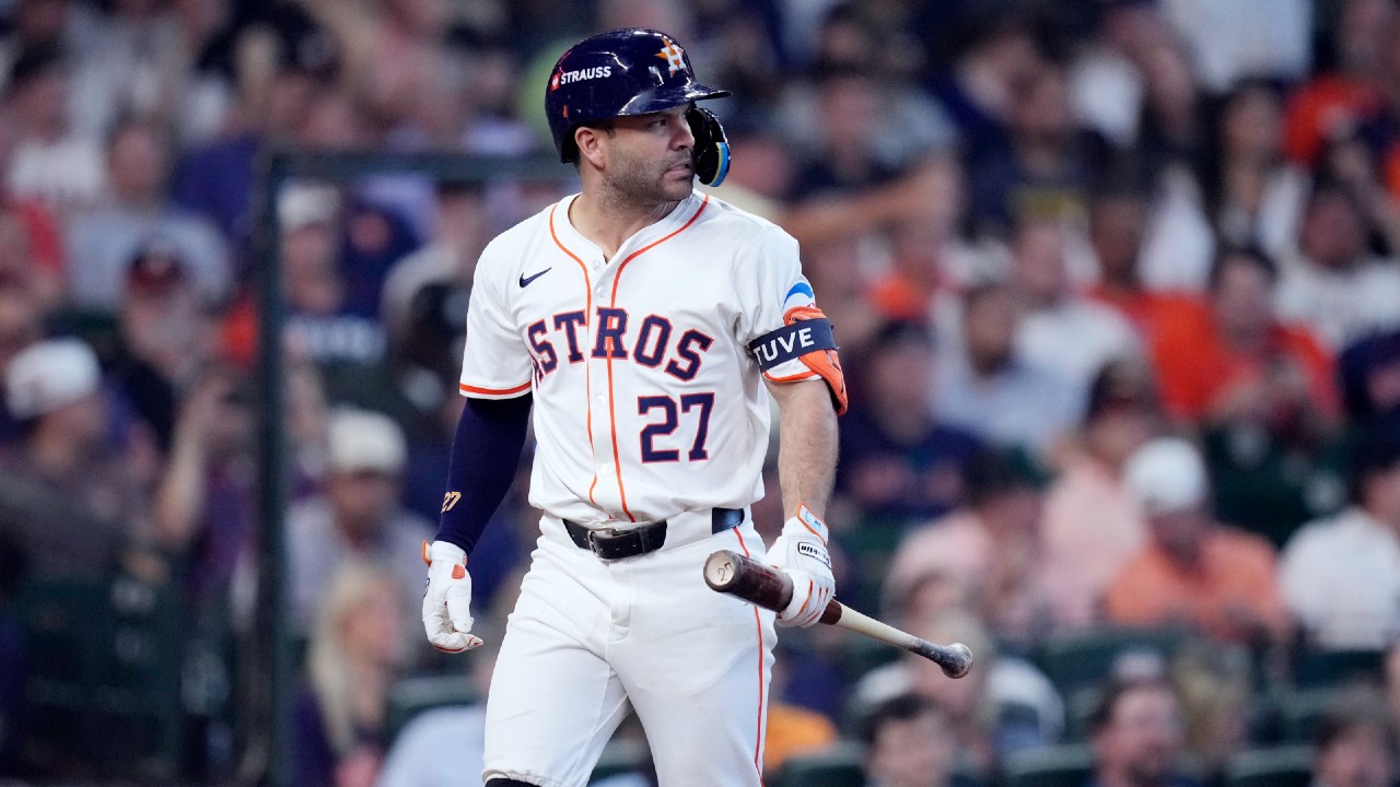 Astros’ Altuve asks out of leadoff spot to have more time to get ready to hit
