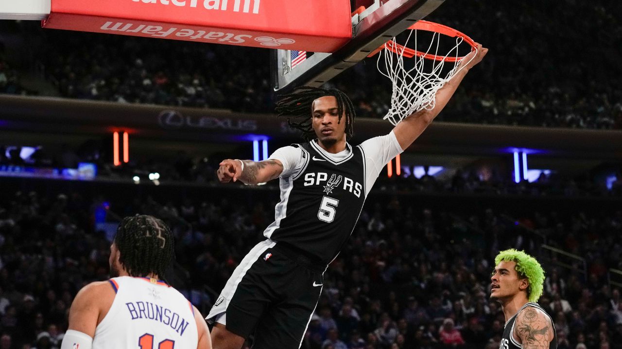 Spurs guard Stephon Castle named NBA Rookie of the Year