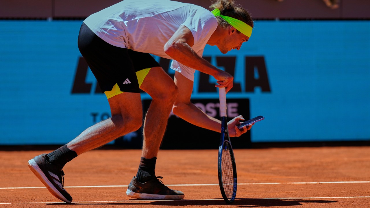 Zverev gets a warning for taking photo of ball mark at Madrid Open
