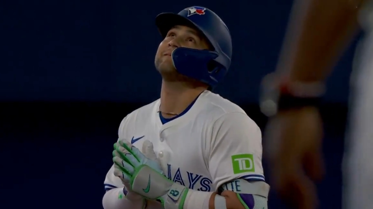 Blue Jays’ Bichette blasts solo shot for first homer of the season