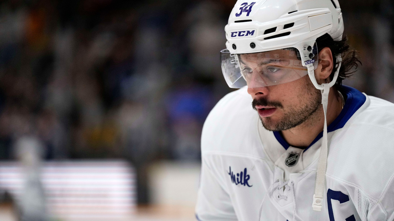 How much pressure is on Matthews heading into Game 6 vs. Senators?