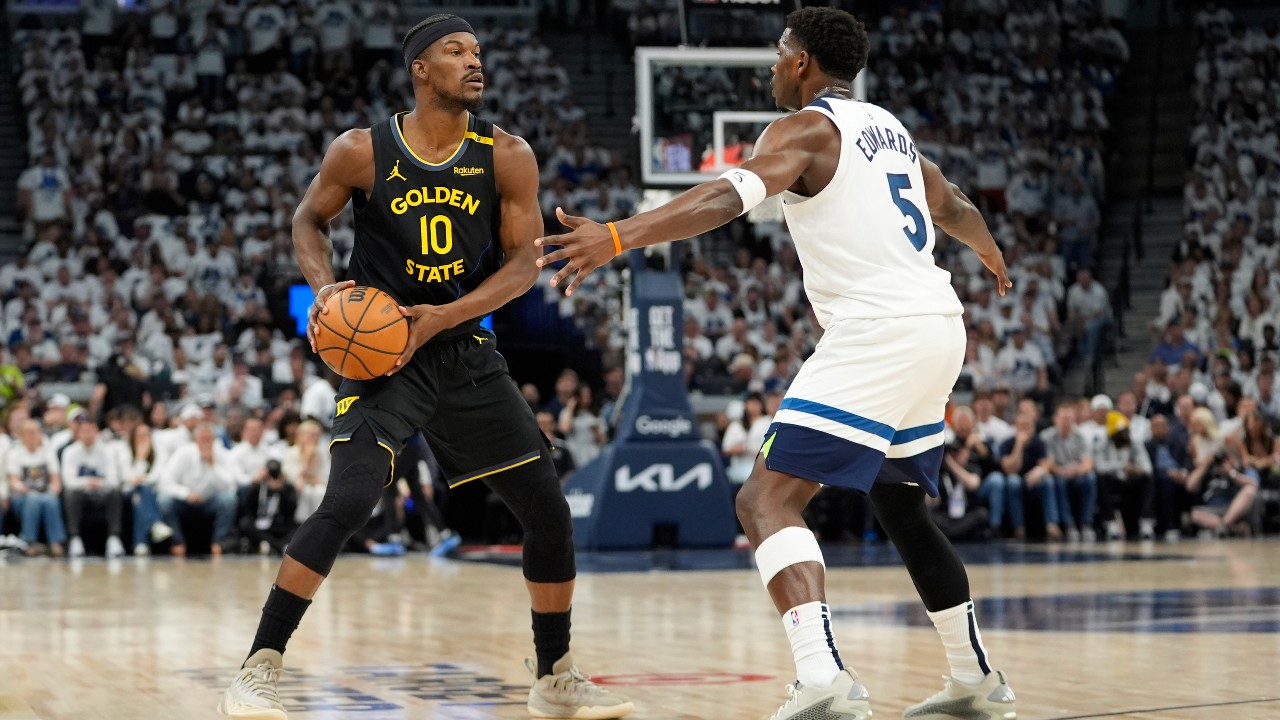 Warriors take Game 1 from cold-shooting Timberwolves despite Curry’s departure