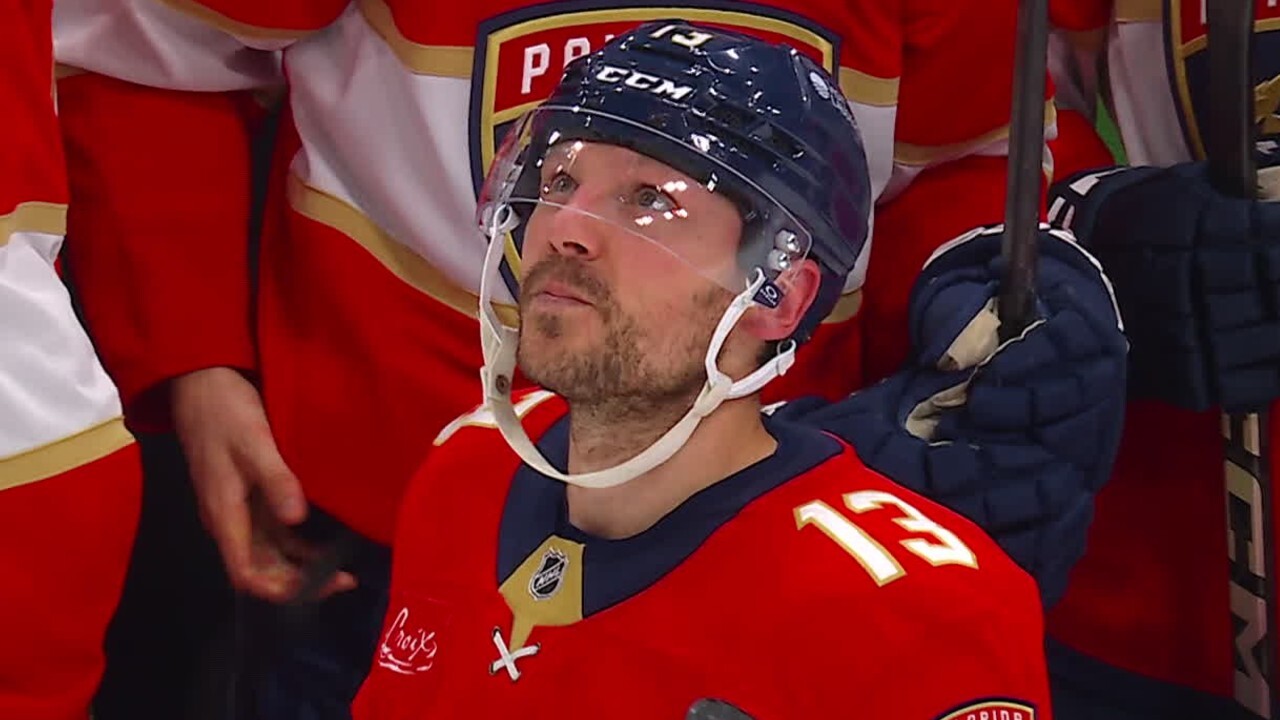 Panthers’ Reinhart credited with goal after review shows puck cross line