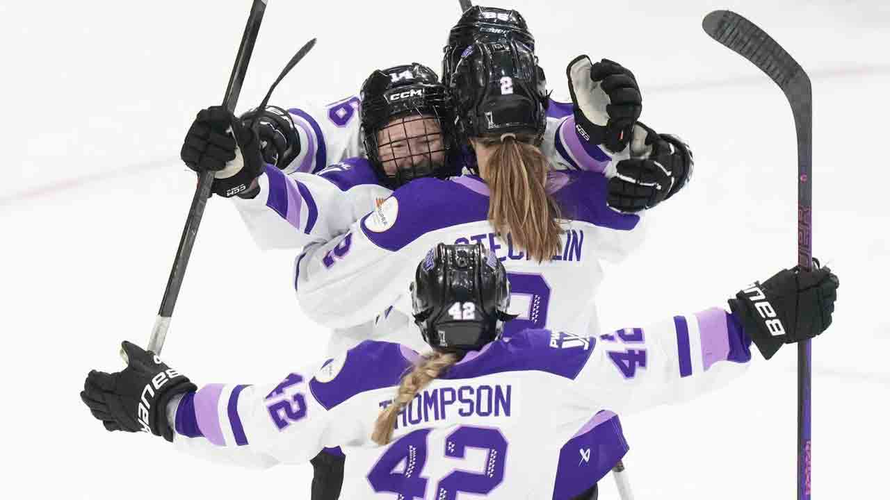 Lee Stecklein leads Frost past Sceptres for 1-1 series tie