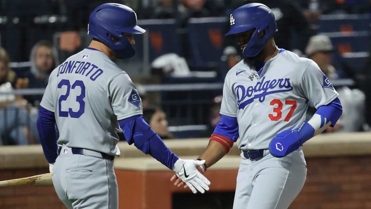 Hernandez sends Dodgers past Mets in 13 innings in wild and rainy NLCS rematch
