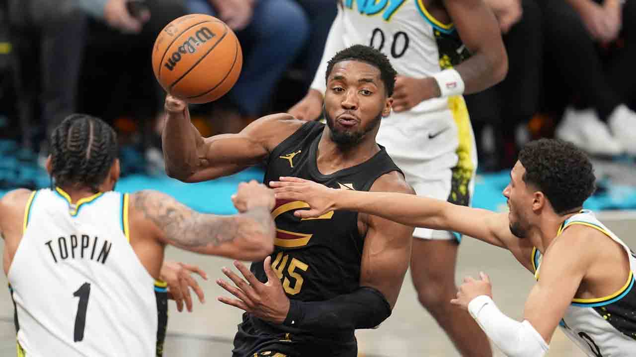 Donovan Mitchell scores 43 as Cavaliers beat Pacers, cut series deficit to 2-1
