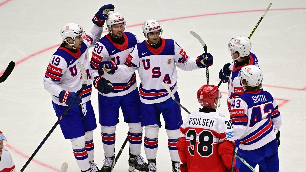 U.S. blanks Denmark and Czechs beat Switzerland on first day of worlds