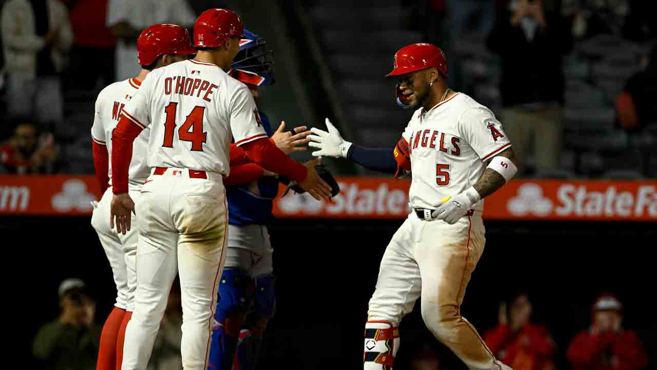 How Blue Jays defence gave away game in eighth inning vs. Angels