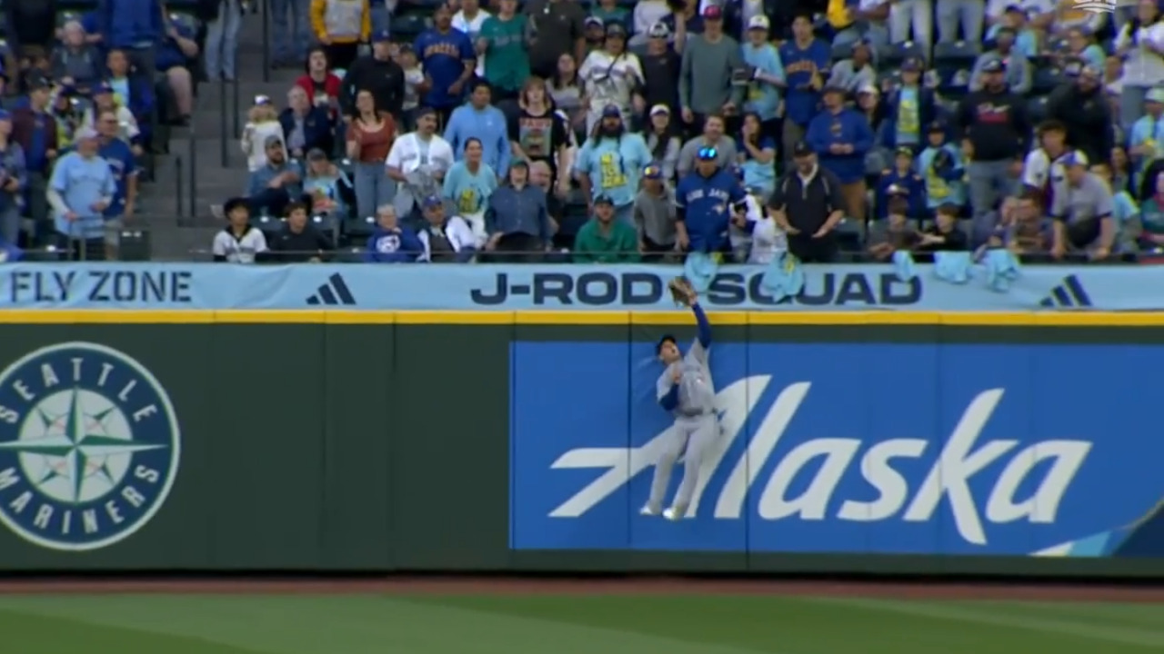 Gotta See It: Varsho jumps up to pluck homer away vs. Mariners