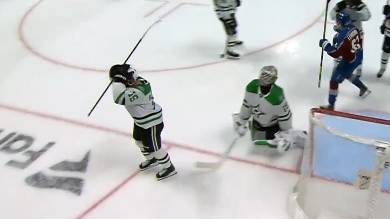 Avs score strange go-ahead goal as puck bounces off Stars’ Blackwell