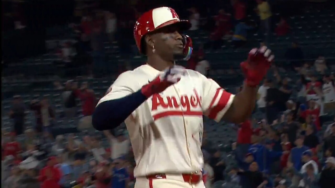 Angels’ Soler walks off Blue Jays with three-run double
