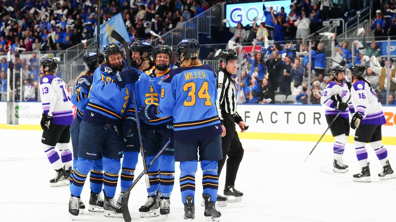 Gosling scores twice to help Sceptres beat Frost in PWHL playoff opener