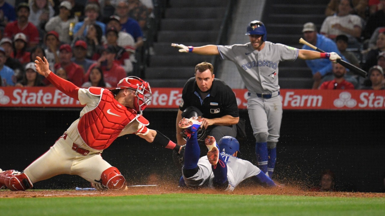 Blue Jays’ bats come alive to avoid series sweep vs. Angels