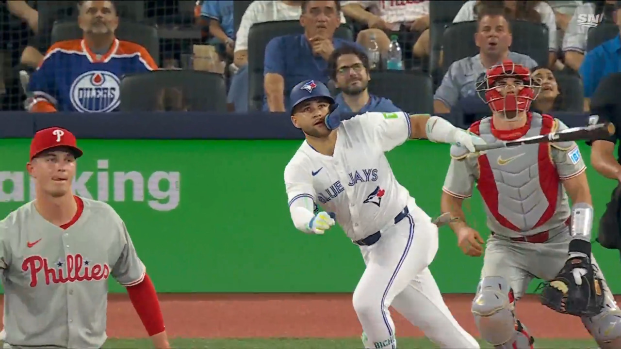 Bichette puts Blue Jays on board with first triple of season